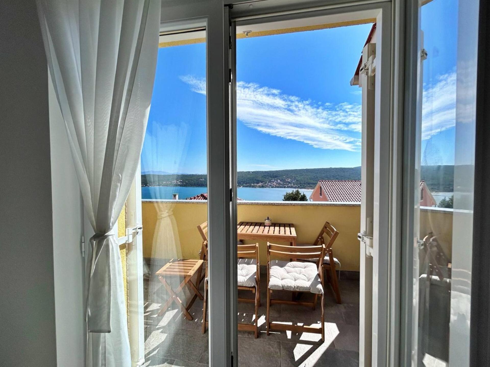 In Turizam Apartments Čižići Bagian luar foto