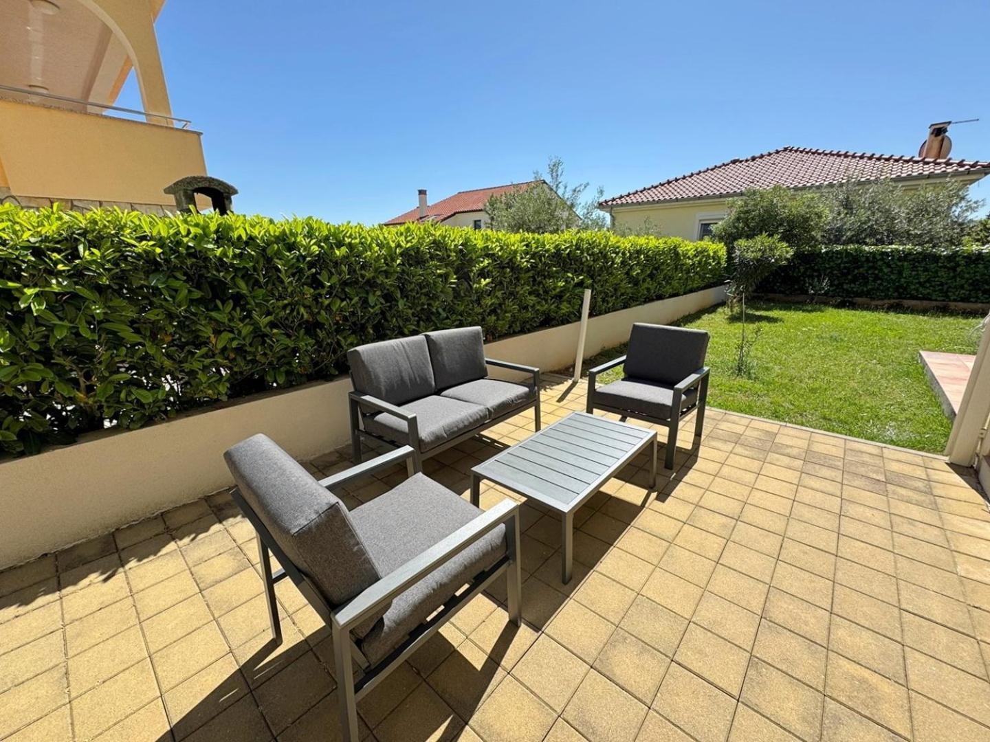 In Turizam Apartments Čižići Bagian luar foto